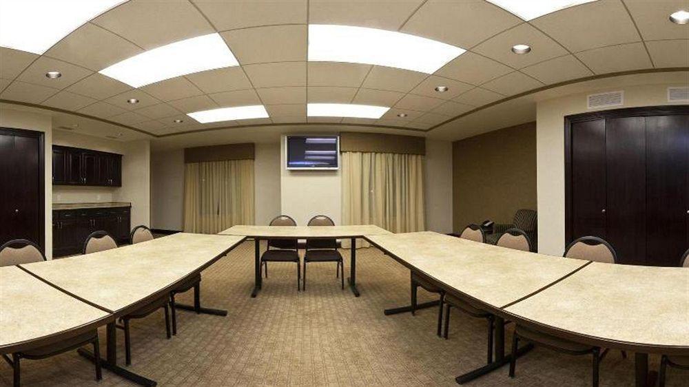 Holiday Inn Express Hotel & Suites Minot South By Ihg Dış mekan fotoğraf