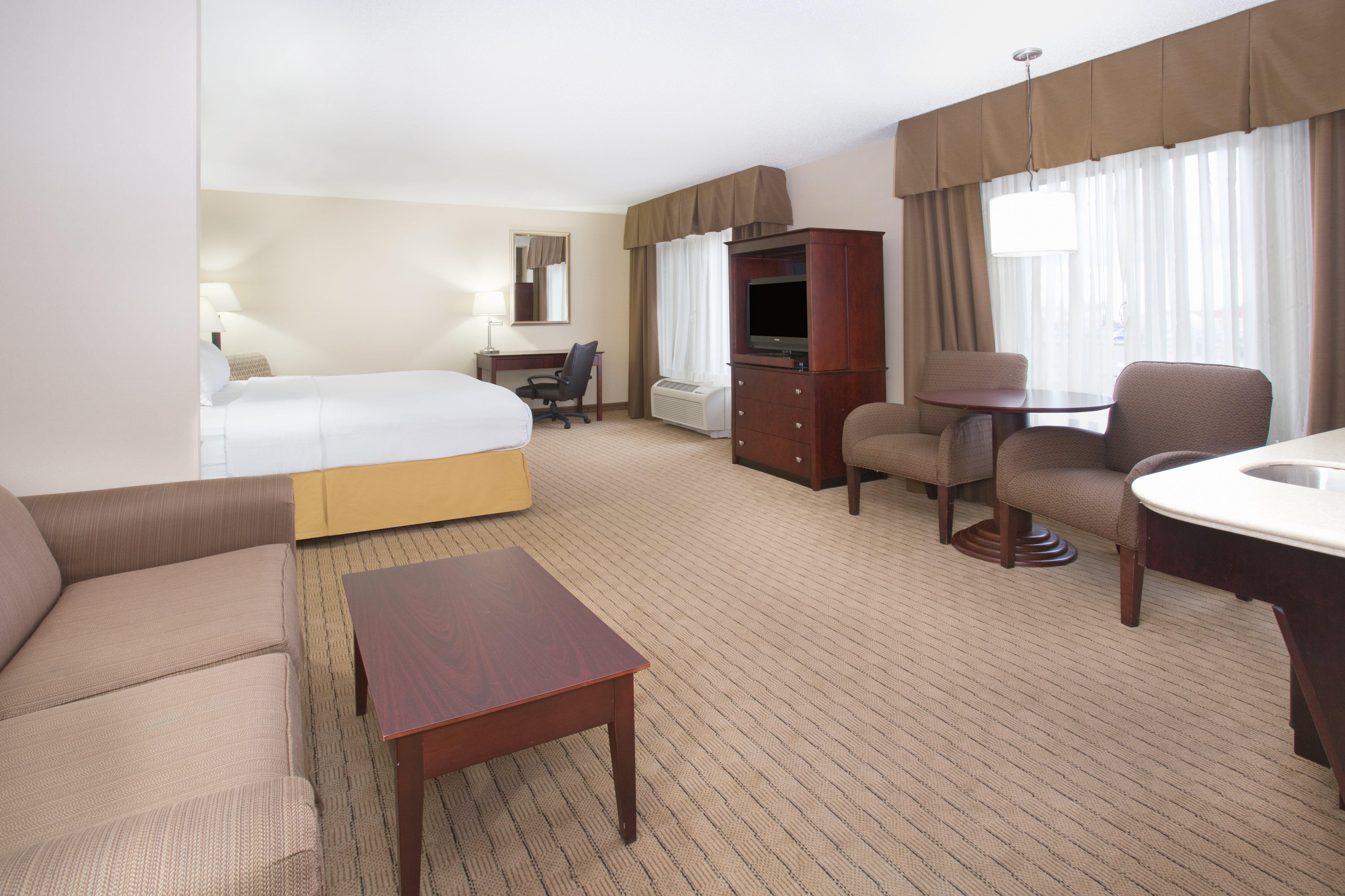 Holiday Inn Express Hotel & Suites Minot South By Ihg Dış mekan fotoğraf