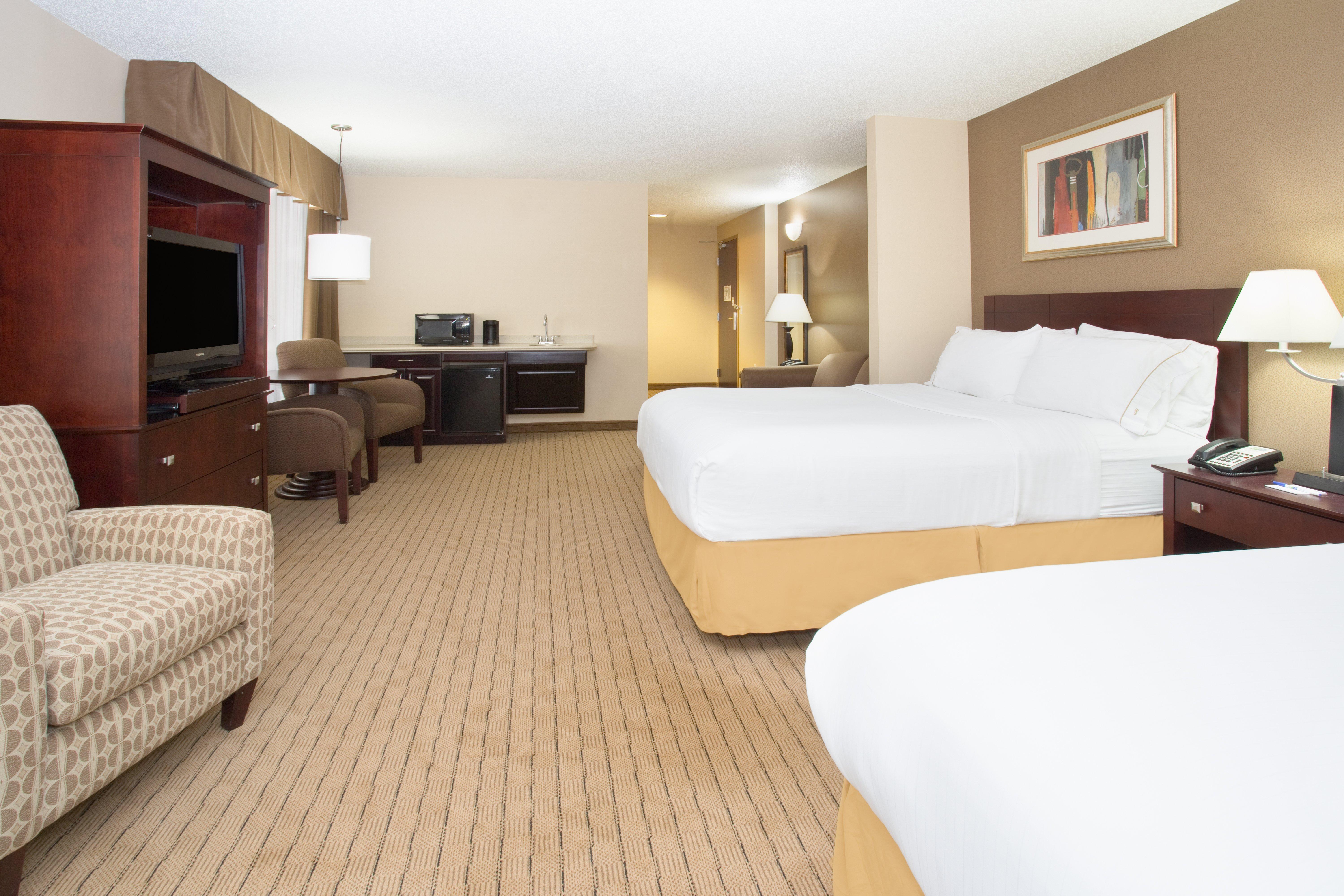 Holiday Inn Express Hotel & Suites Minot South By Ihg Dış mekan fotoğraf